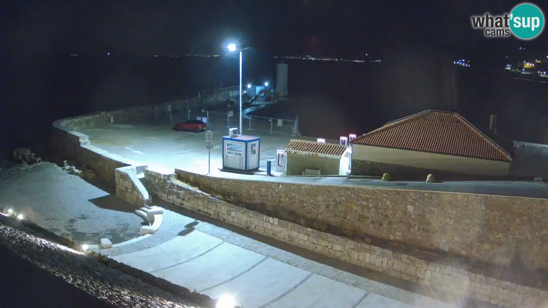 Senj Hafen Webcam – Wellenbrecher & Leuchtturm Liveblick