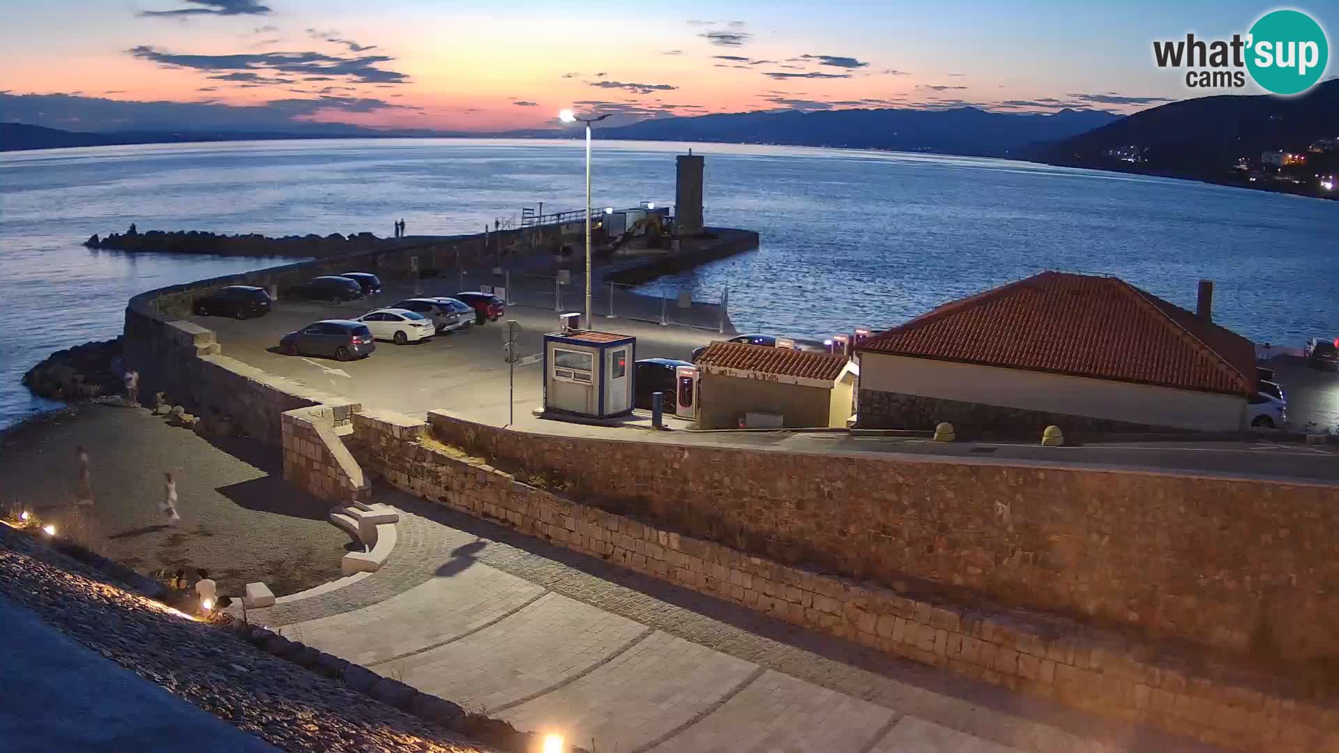 Webcam Porto di Segna – Frangiflutti e Faro in diretta