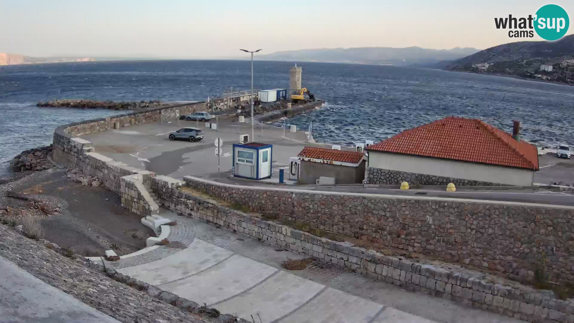 Webcam port de Senj – Vue sur la jetée et le phare