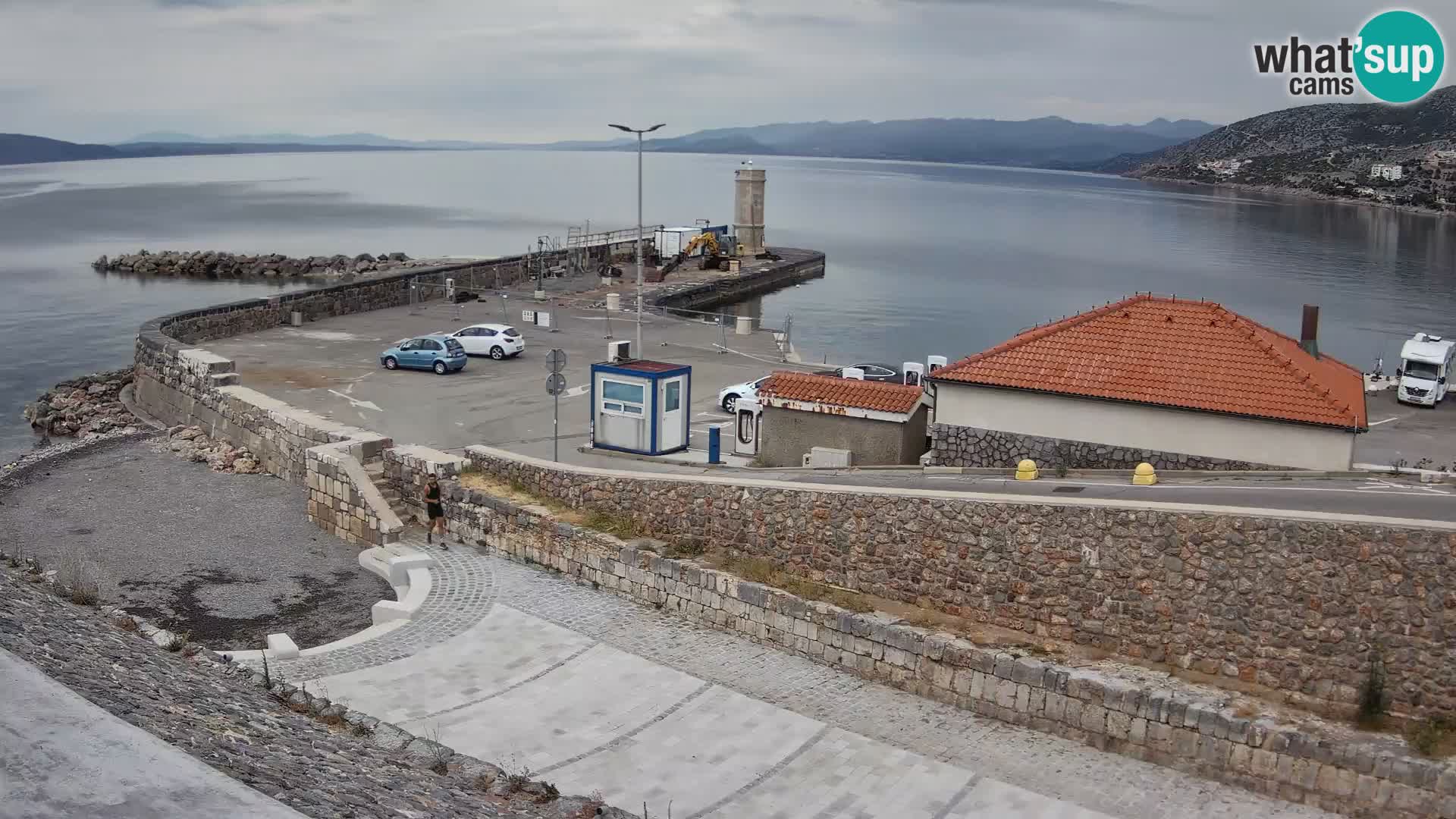 Webcam port de Senj – Vue sur la jetée et le phare