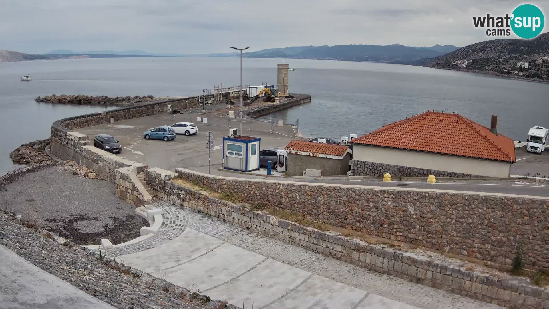 Webcam port de Senj – Vue sur la jetée et le phare