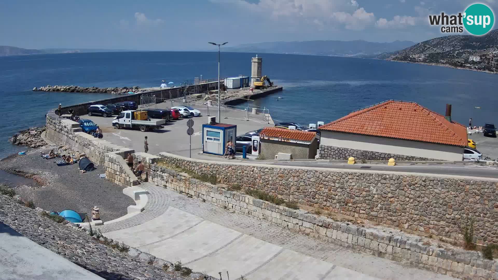 Webcam port de Senj – Vue sur la jetée et le phare