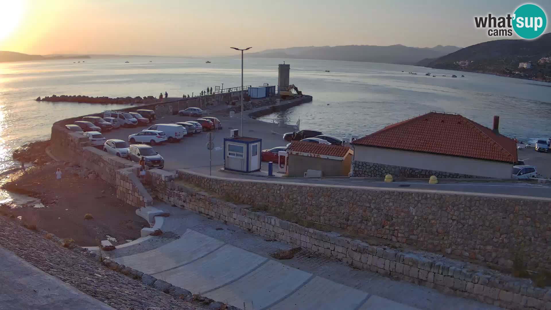 Webcam puerto de Senj – Rompeolas y faro en directo