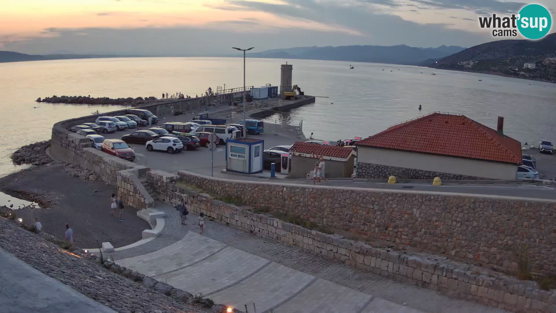 Webcam port de Senj – Vue sur la jetée et le phare