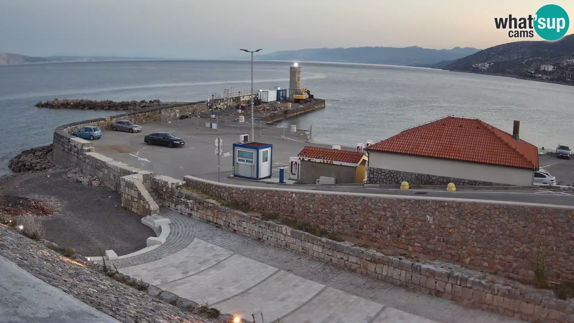 Webcam Porto di Segna – Frangiflutti e Faro in diretta