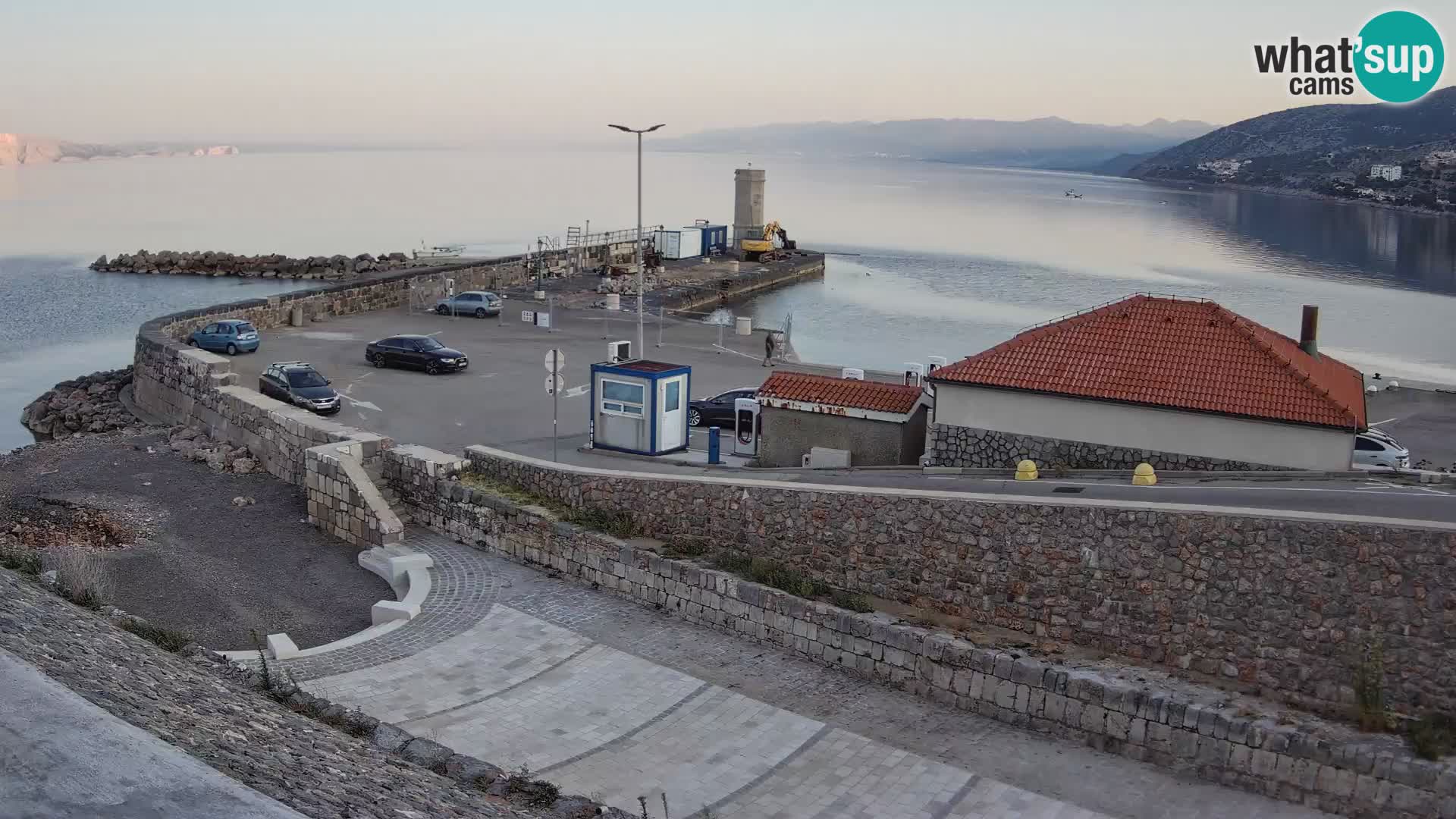 Webcam Porto di Segna – Frangiflutti e Faro in diretta