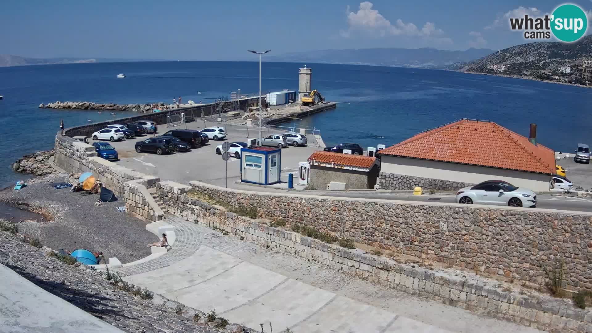 Webcam port de Senj – Vue sur la jetée et le phare