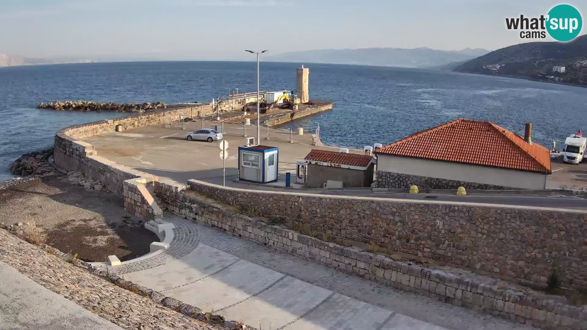 Web kamera Senj luka – Lukobran i svjetionik uživo