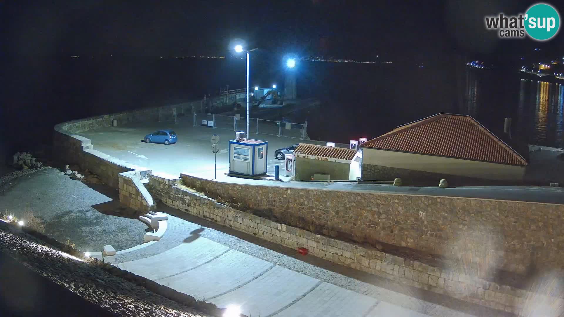 Webcam port de Senj – Vue sur la jetée et le phare