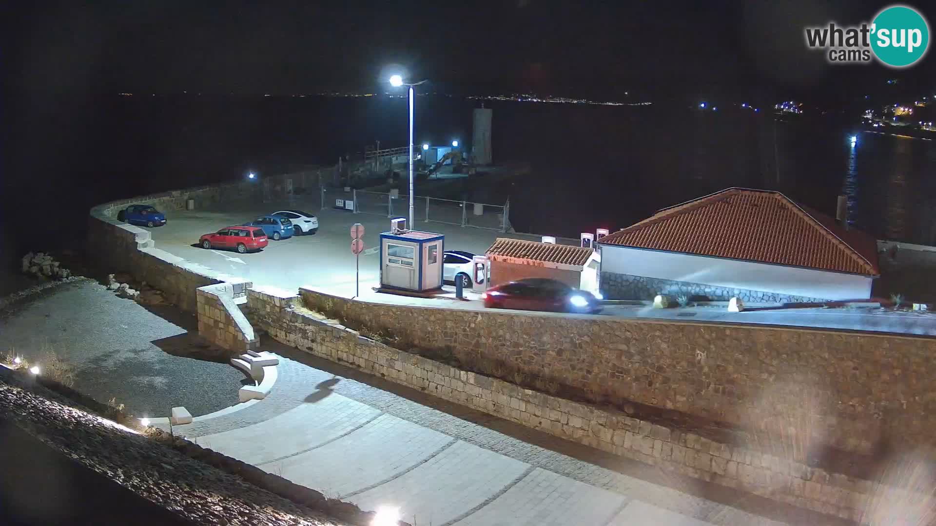 Senj Hafen Webcam – Wellenbrecher & Leuchtturm Liveblick