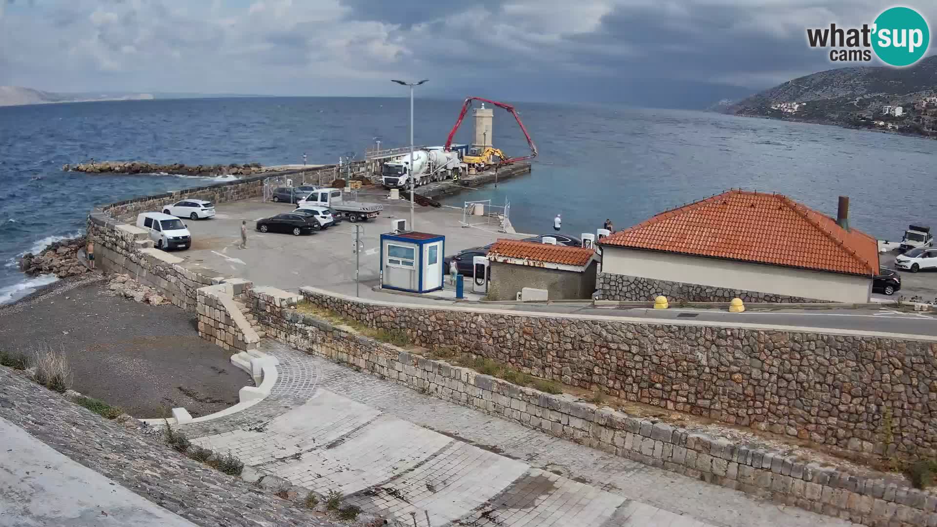 Senj Hafen Webcam – Wellenbrecher & Leuchtturm Liveblick