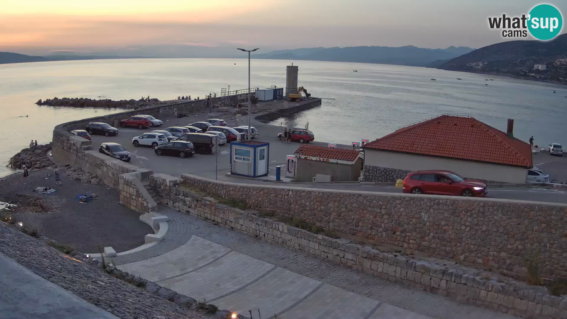 Webcam port de Senj – Vue sur la jetée et le phare