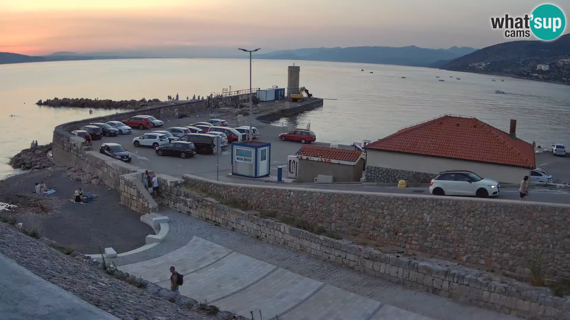 Web kamera Senj luka – Lukobran i svjetionik uživo