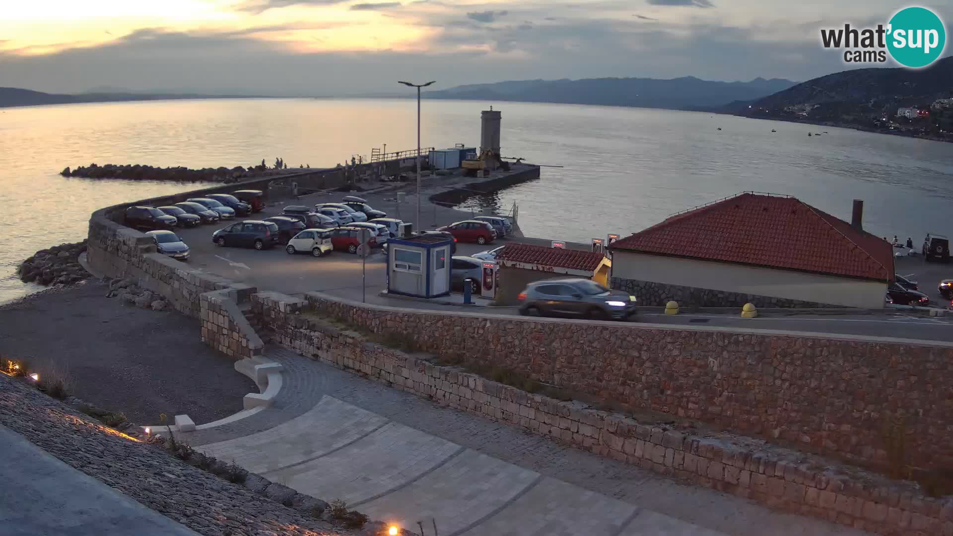 Senj Hafen Webcam – Wellenbrecher & Leuchtturm Liveblick