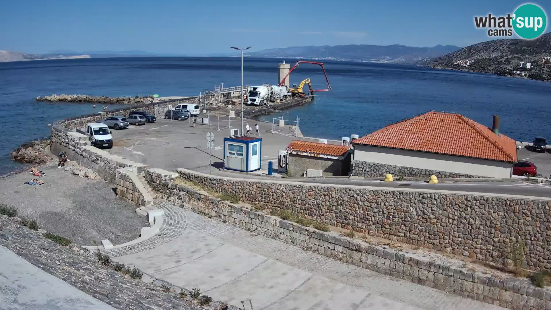 Webcam Porto di Segna – Frangiflutti e Faro in diretta