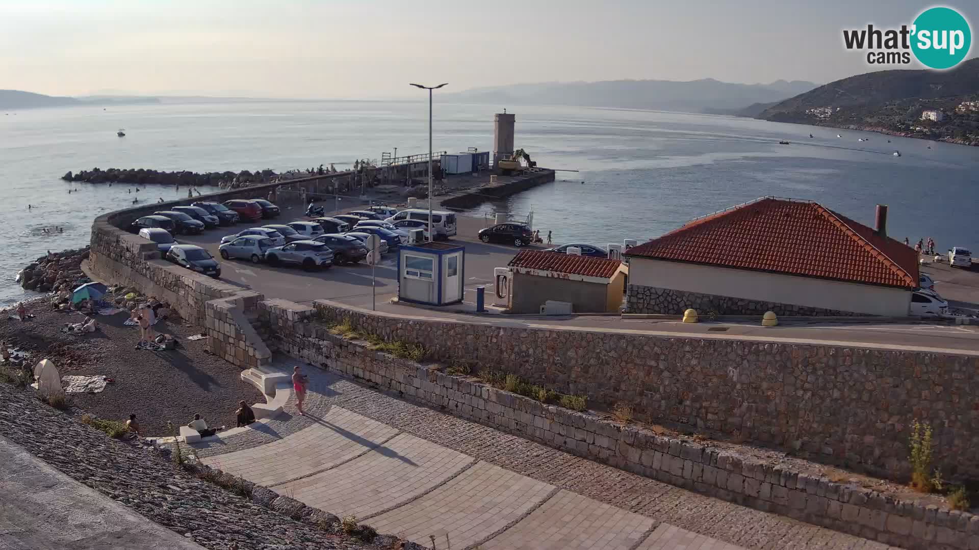 Web kamera Senj luka – Lukobran i svjetionik uživo