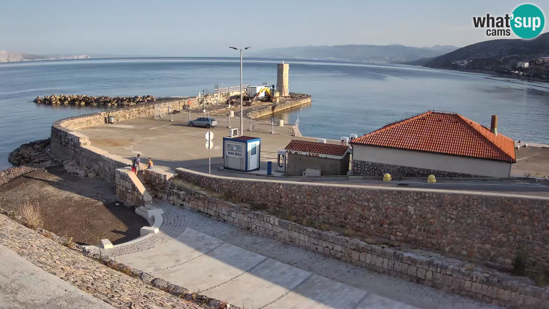 Webcam port de Senj – Vue sur la jetée et le phare