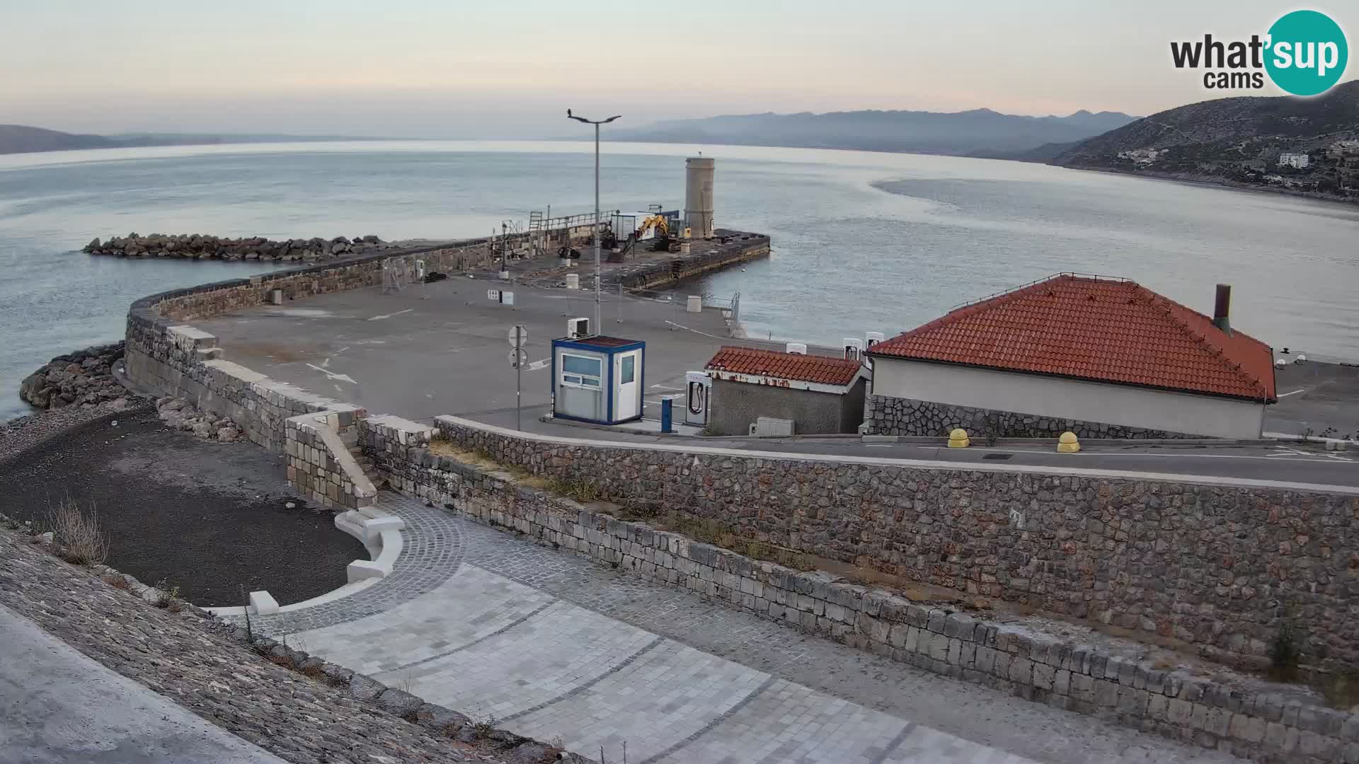 Senj Harbour Webcam – Breakwater & Lighthouse Live View