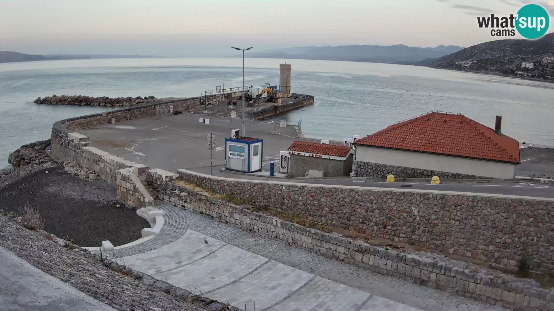 Senj Harbour Webcam – Breakwater & Lighthouse Live View