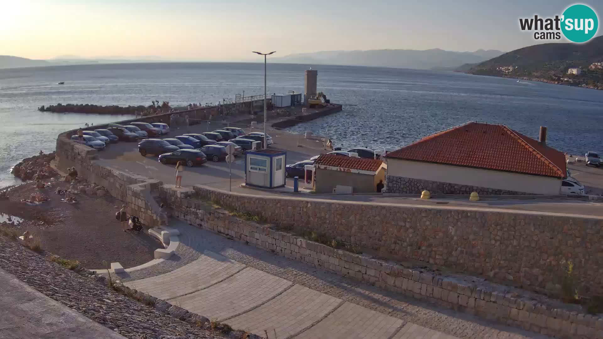 Senj Hafen Webcam – Wellenbrecher & Leuchtturm Liveblick