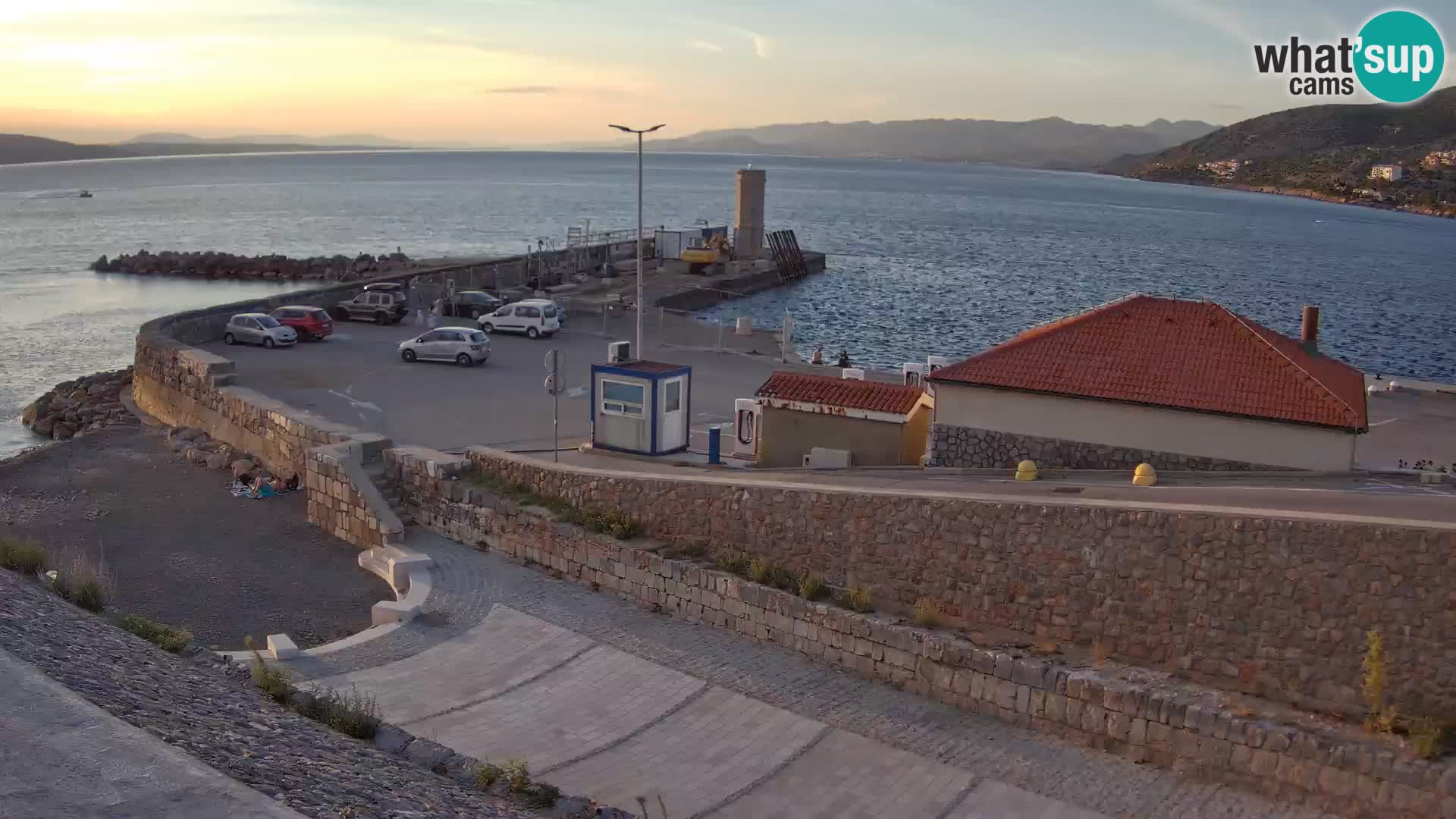 Senj Hafen Webcam – Wellenbrecher & Leuchtturm Liveblick