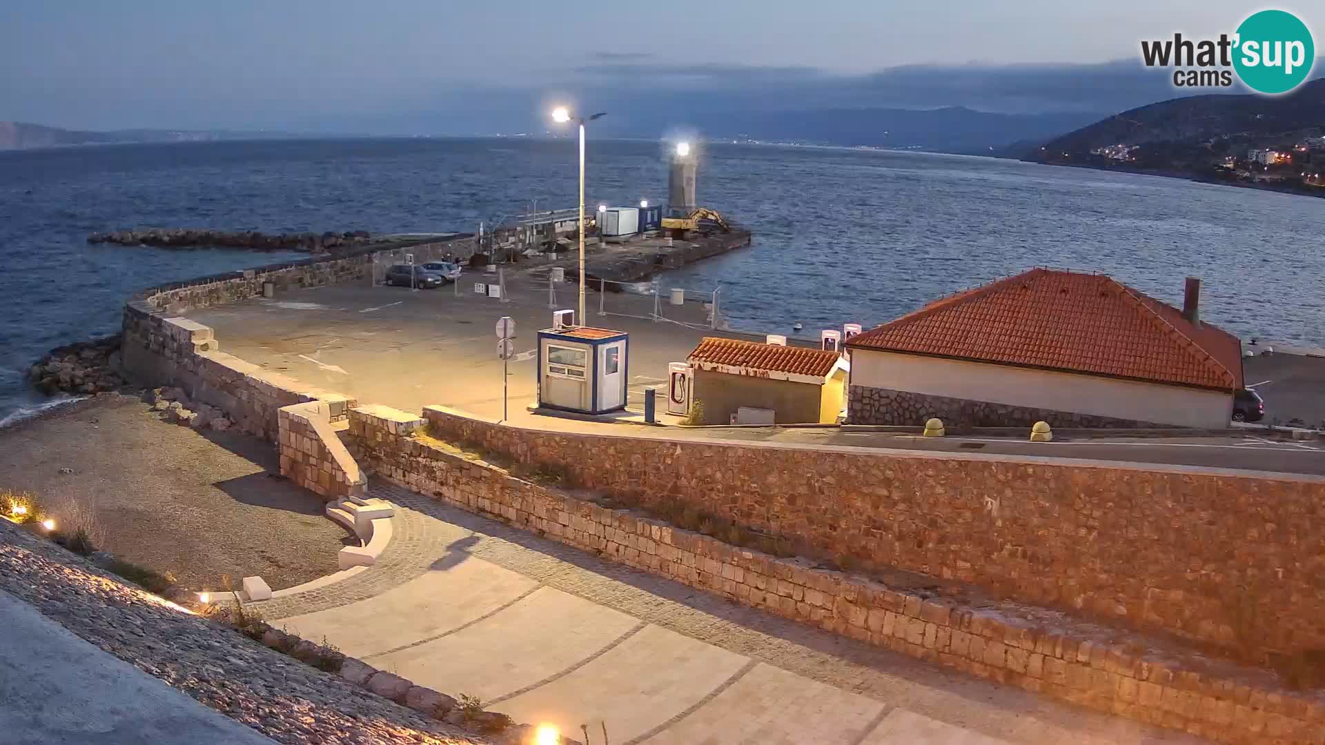 Senj Harbour Webcam – Breakwater & Lighthouse Live View