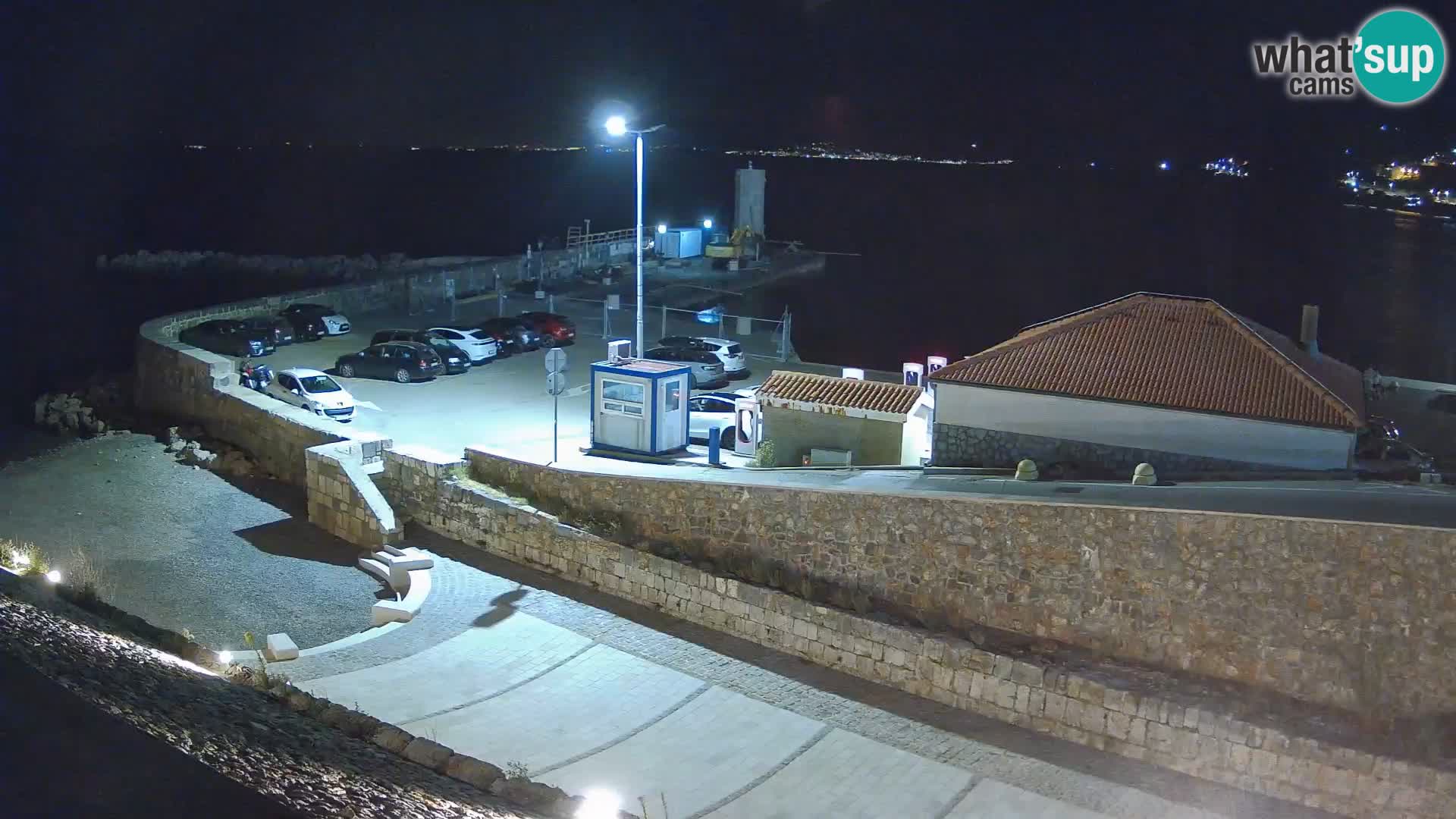 Senj Hafen Webcam – Wellenbrecher & Leuchtturm Liveblick