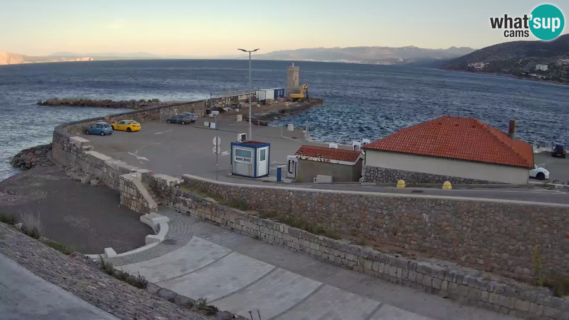 Webcam puerto de Senj – Rompeolas y faro en directo