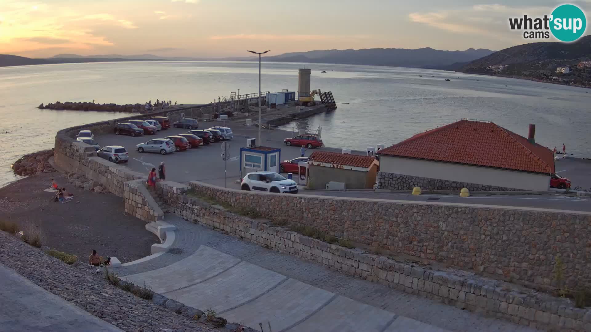 Webcam puerto de Senj – Rompeolas y faro en directo