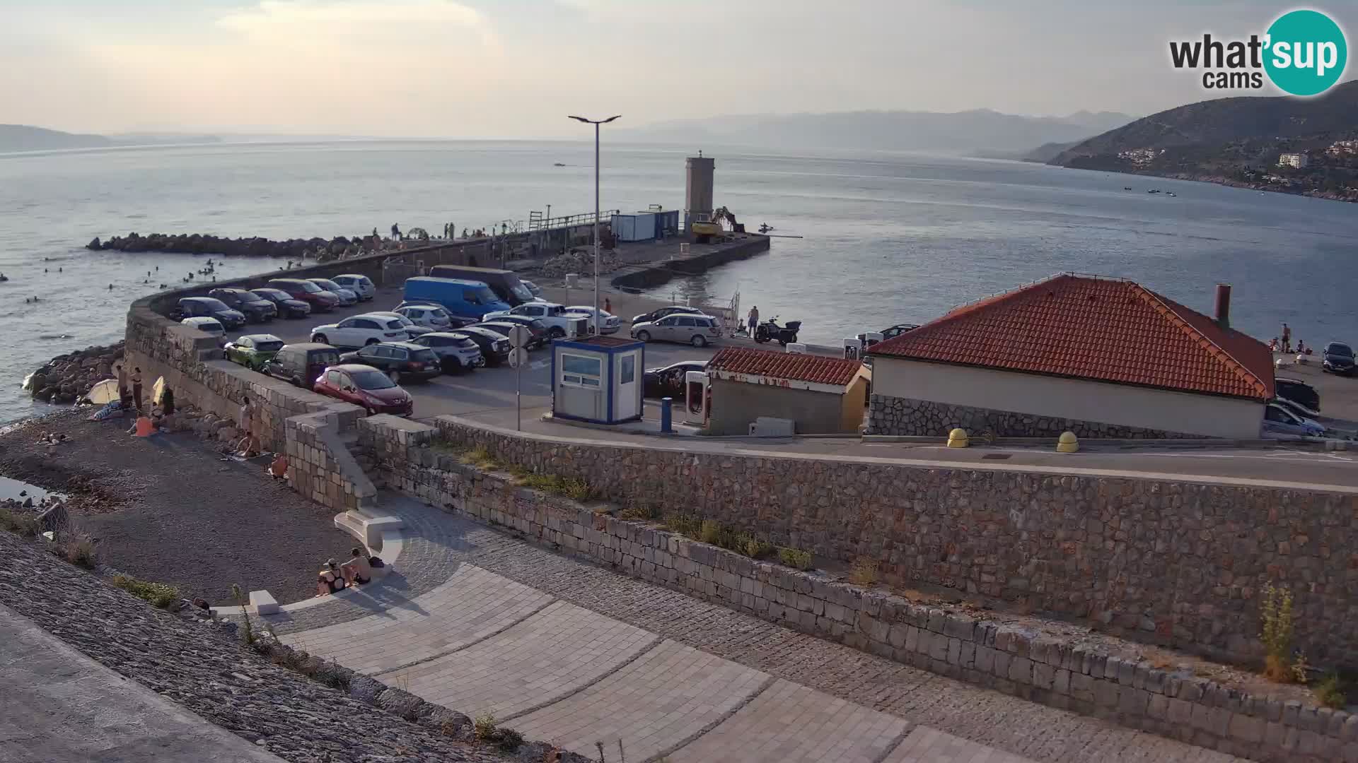 Webcam Porto di Segna – Frangiflutti e Faro in diretta