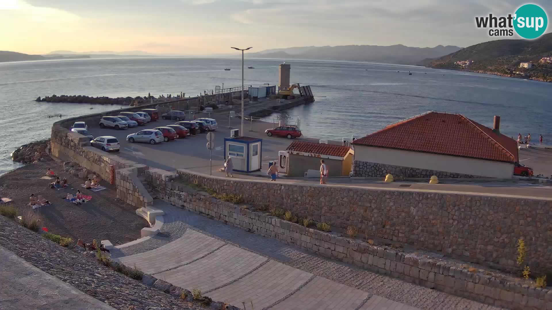 Senj Hafen Webcam – Wellenbrecher & Leuchtturm Liveblick