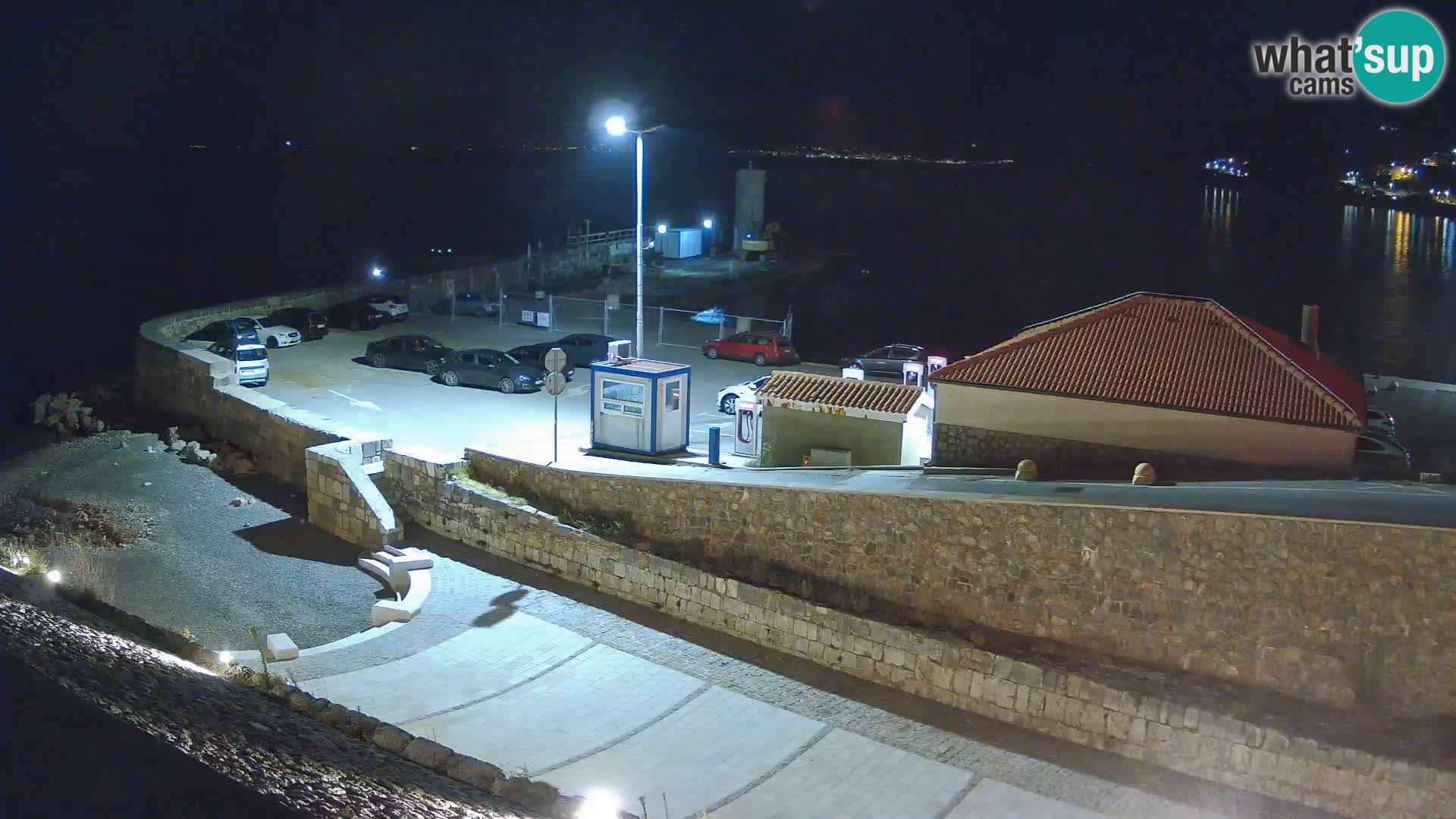 Webcam port de Senj – Vue sur la jetée et le phare