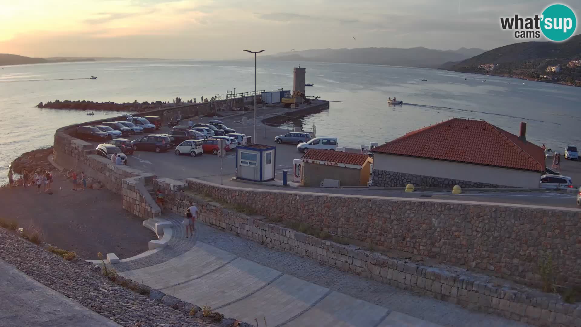 Senj Hafen Webcam – Wellenbrecher & Leuchtturm Liveblick