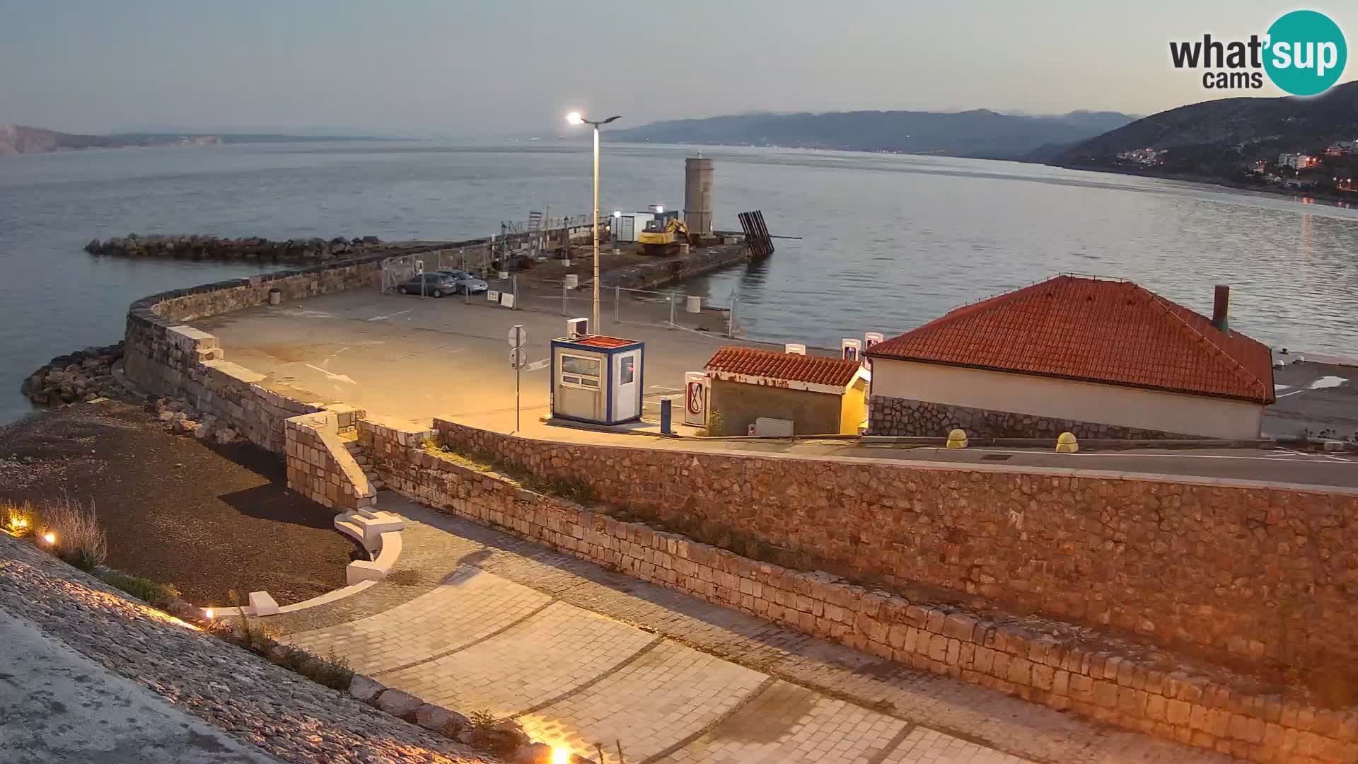 Webcam Porto di Segna – Frangiflutti e Faro in diretta