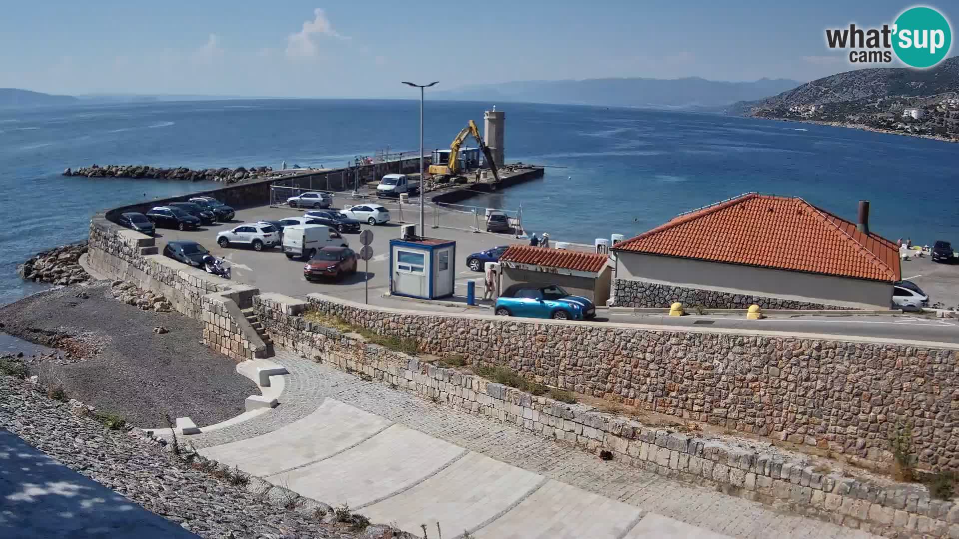 Webcam port de Senj – Vue sur la jetée et le phare