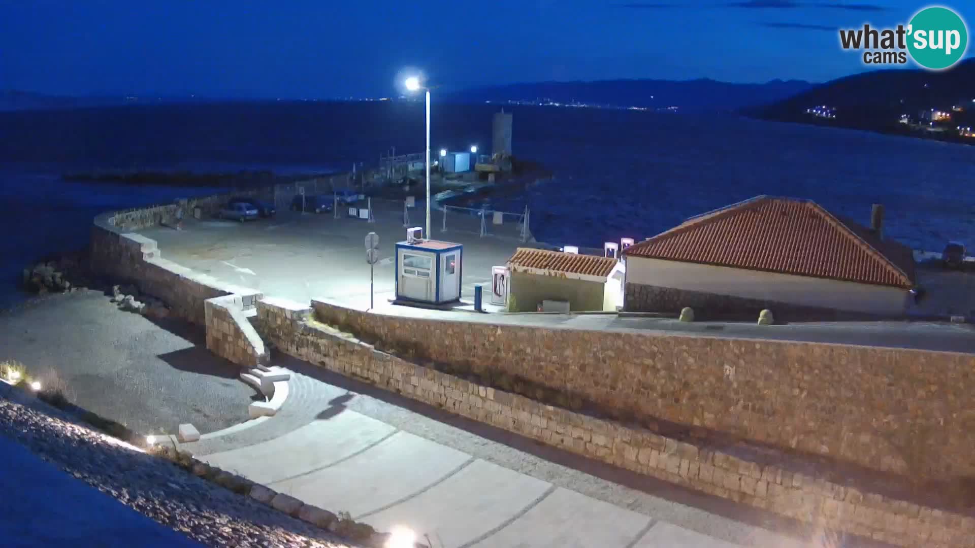 Webcam puerto de Senj – Rompeolas y faro en directo