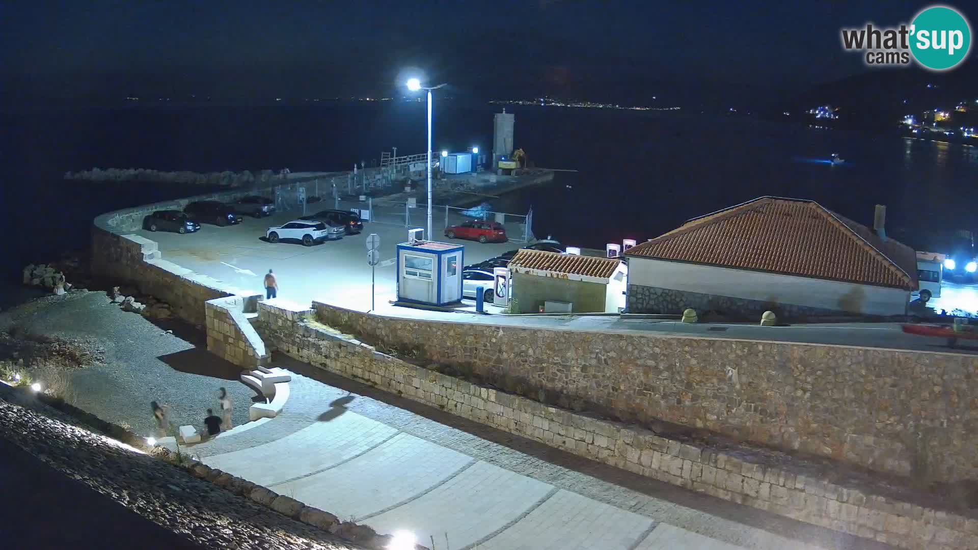 Webcam port de Senj – Vue sur la jetée et le phare