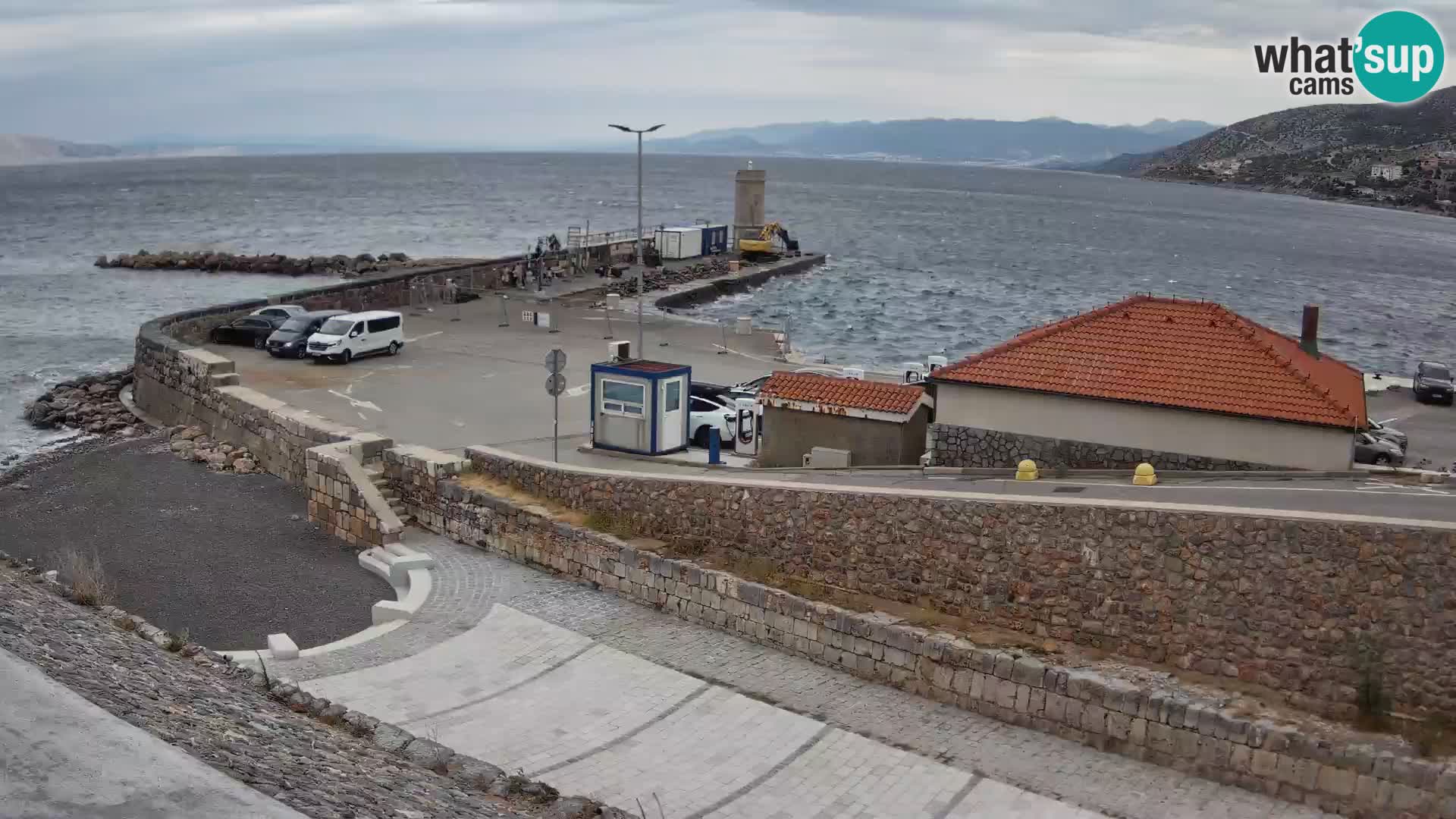 Webcam puerto de Senj – Rompeolas y faro en directo