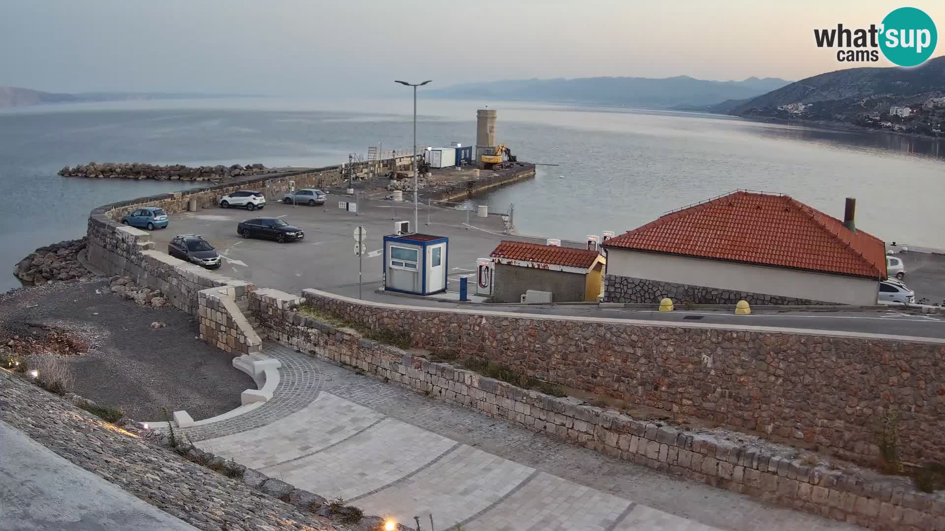 Webcam puerto de Senj – Rompeolas y faro en directo