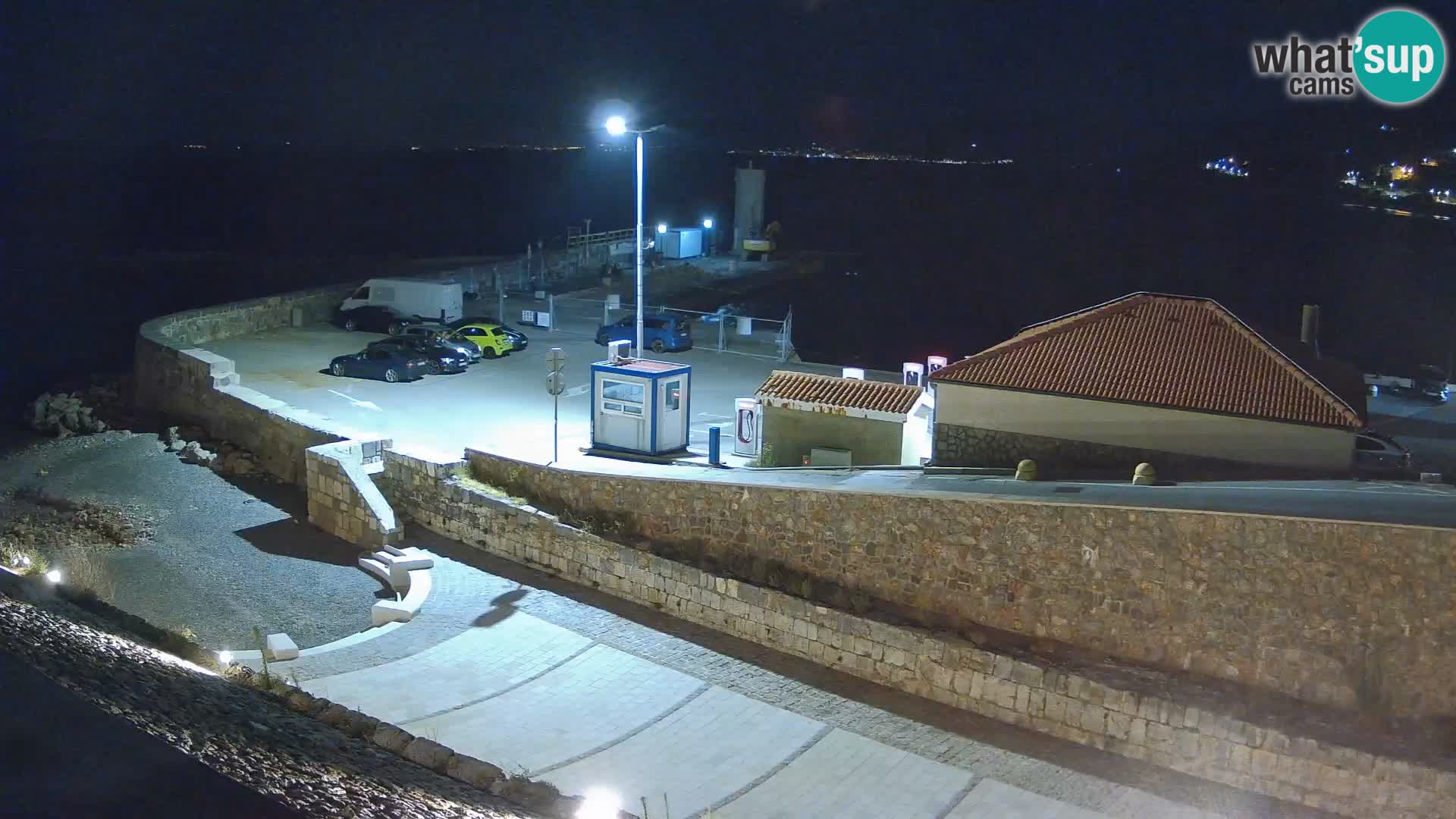 Webcam port de Senj – Vue sur la jetée et le phare