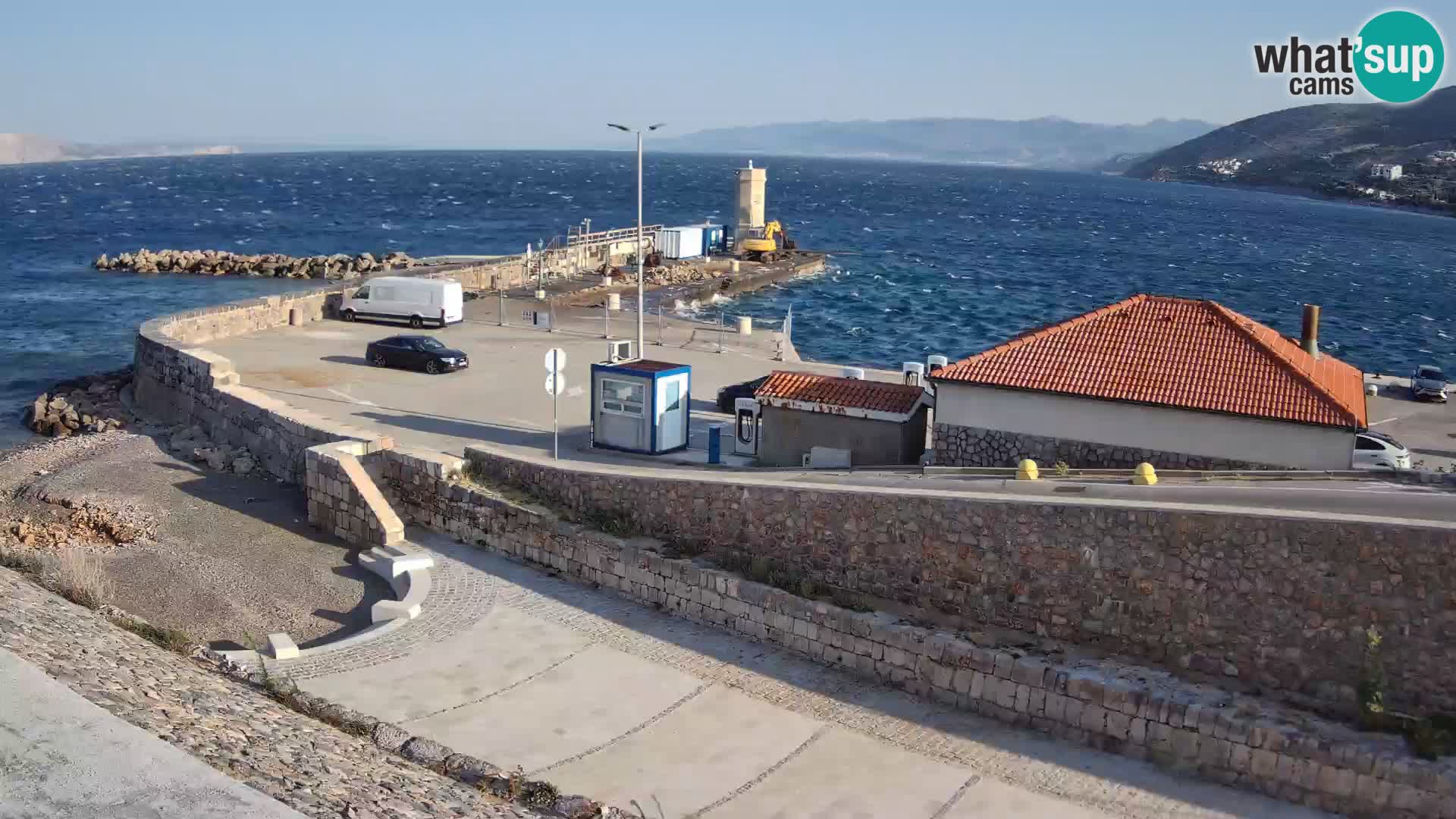 Senj Hafen Webcam – Wellenbrecher & Leuchtturm Liveblick
