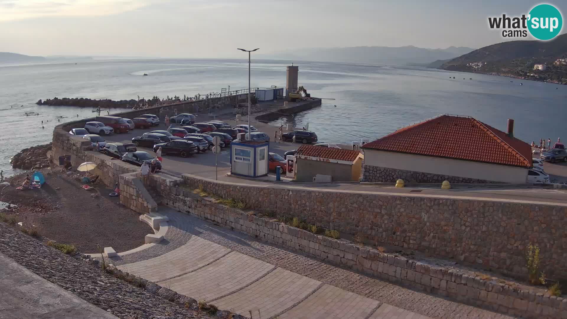 Webcam Porto di Segna – Frangiflutti e Faro in diretta