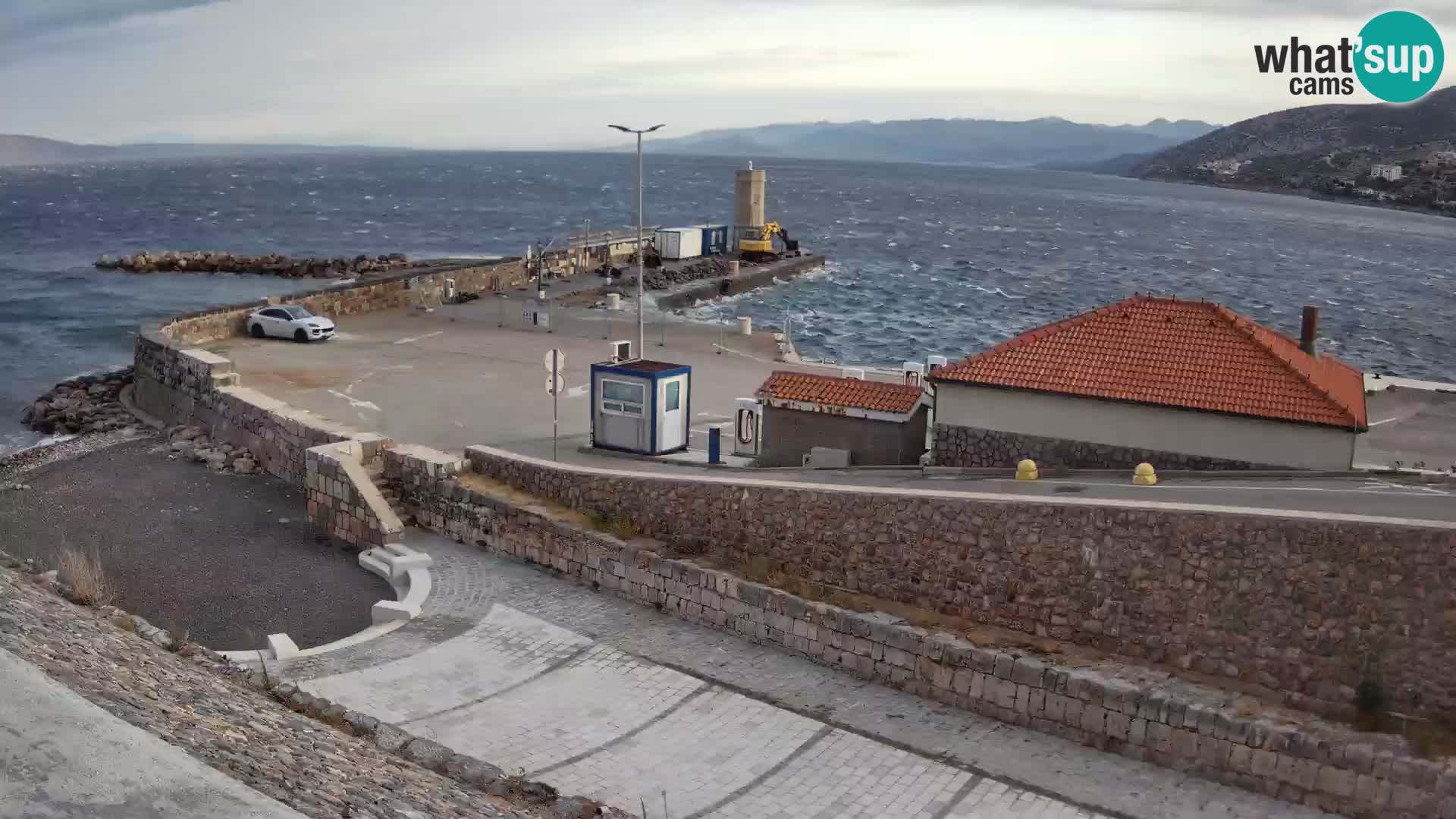 Senj Hafen Webcam – Wellenbrecher & Leuchtturm Liveblick