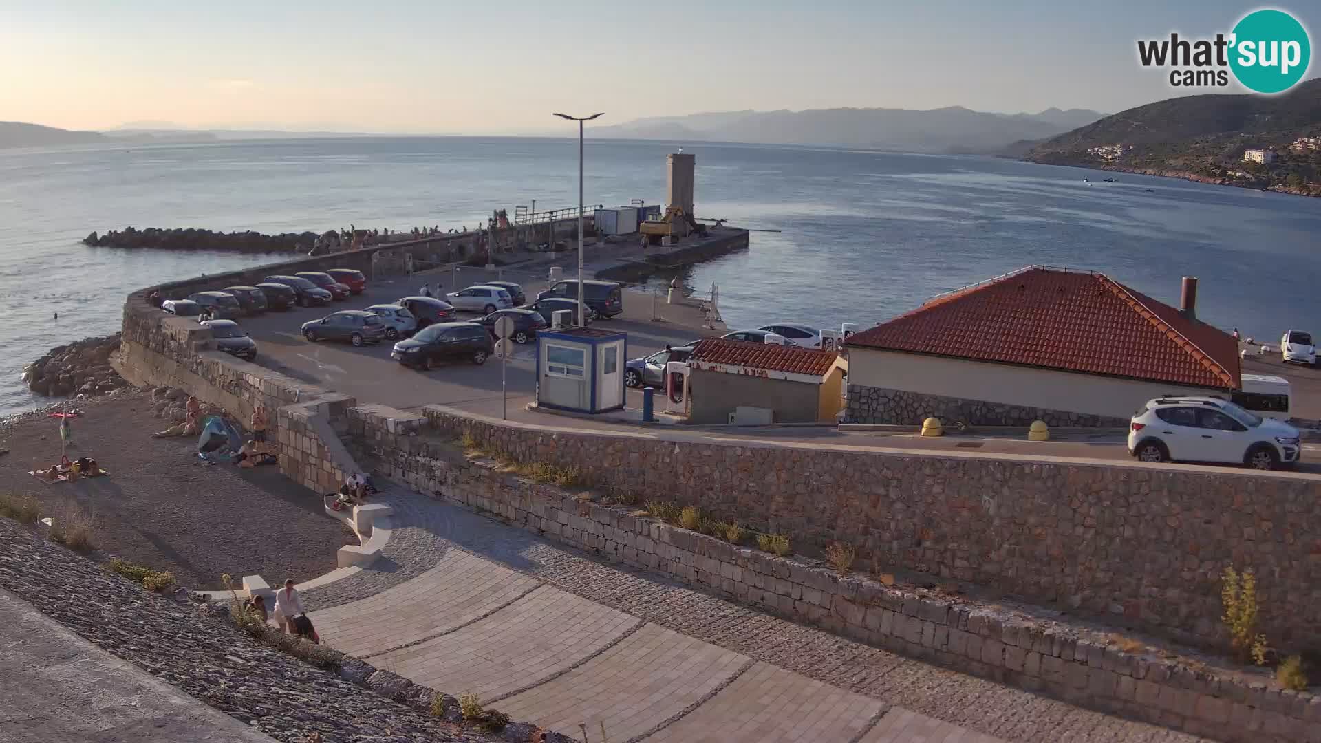 Senj Hafen Webcam – Wellenbrecher & Leuchtturm Liveblick