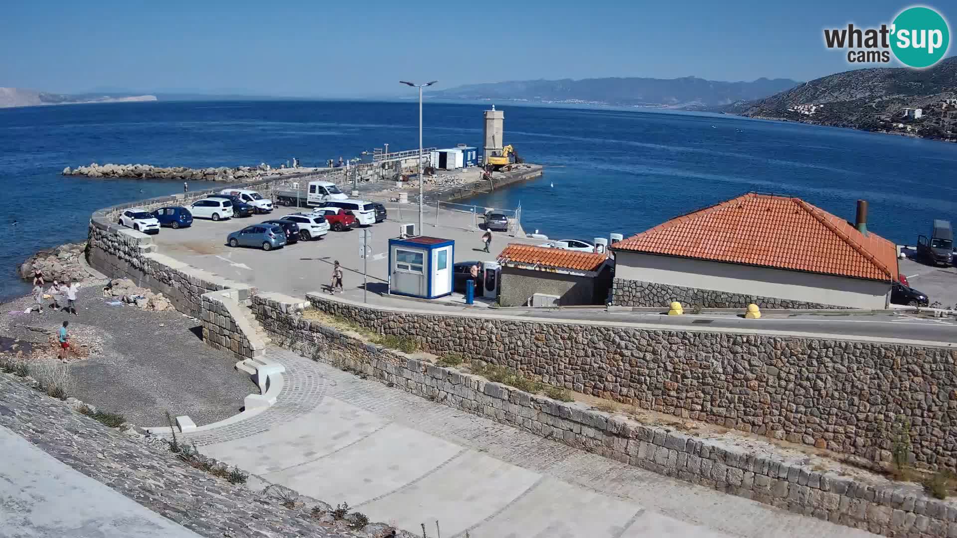 Webcam port de Senj – Vue sur la jetée et le phare