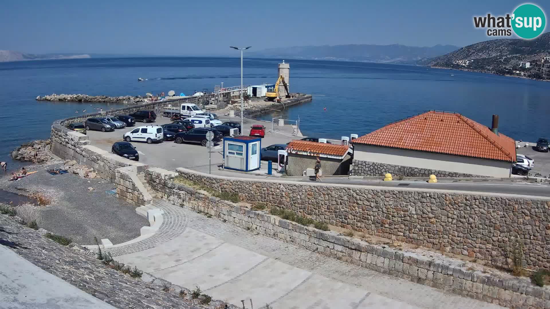 Webcam port de Senj – Vue sur la jetée et le phare