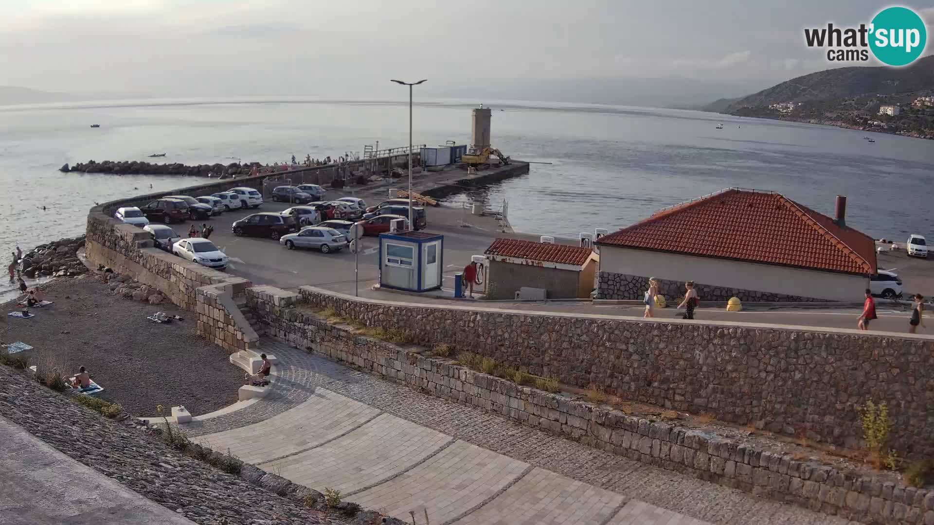 Web kamera Senj luka – Lukobran i svjetionik uživo
