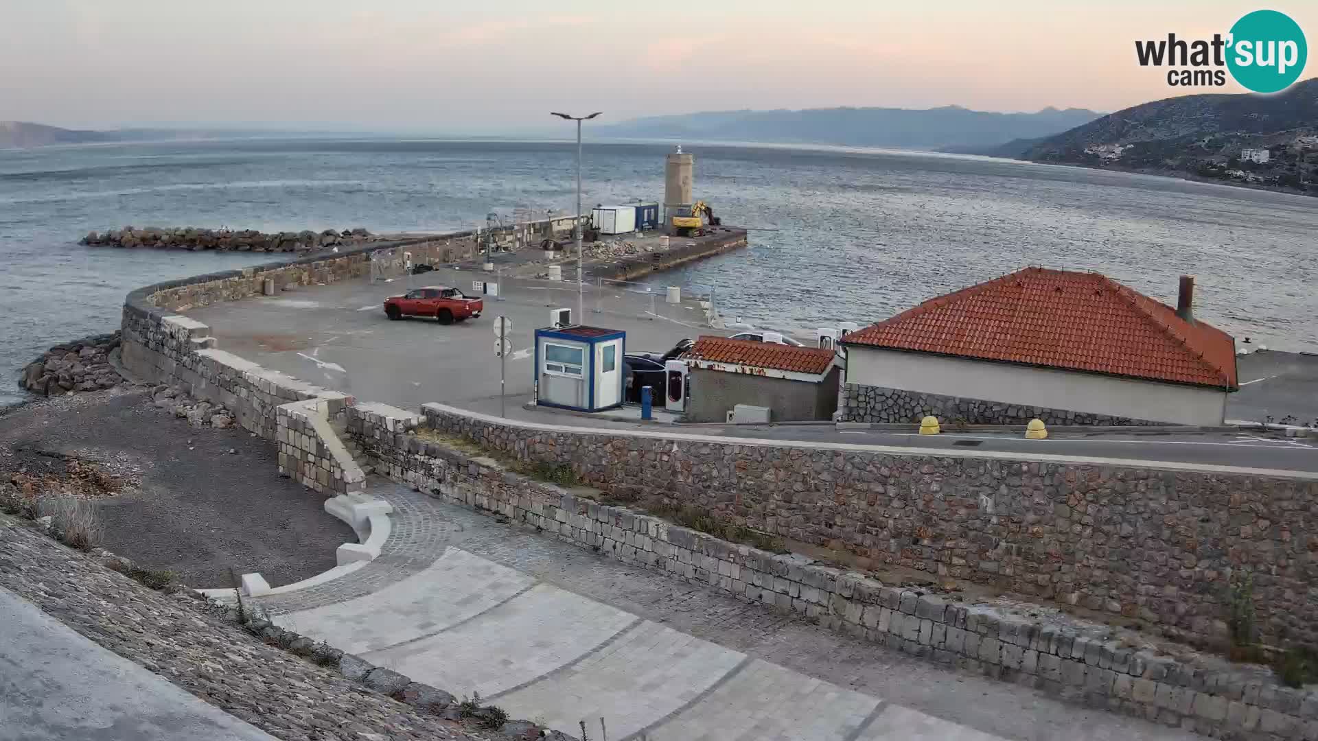 Webcam puerto de Senj – Rompeolas y faro en directo