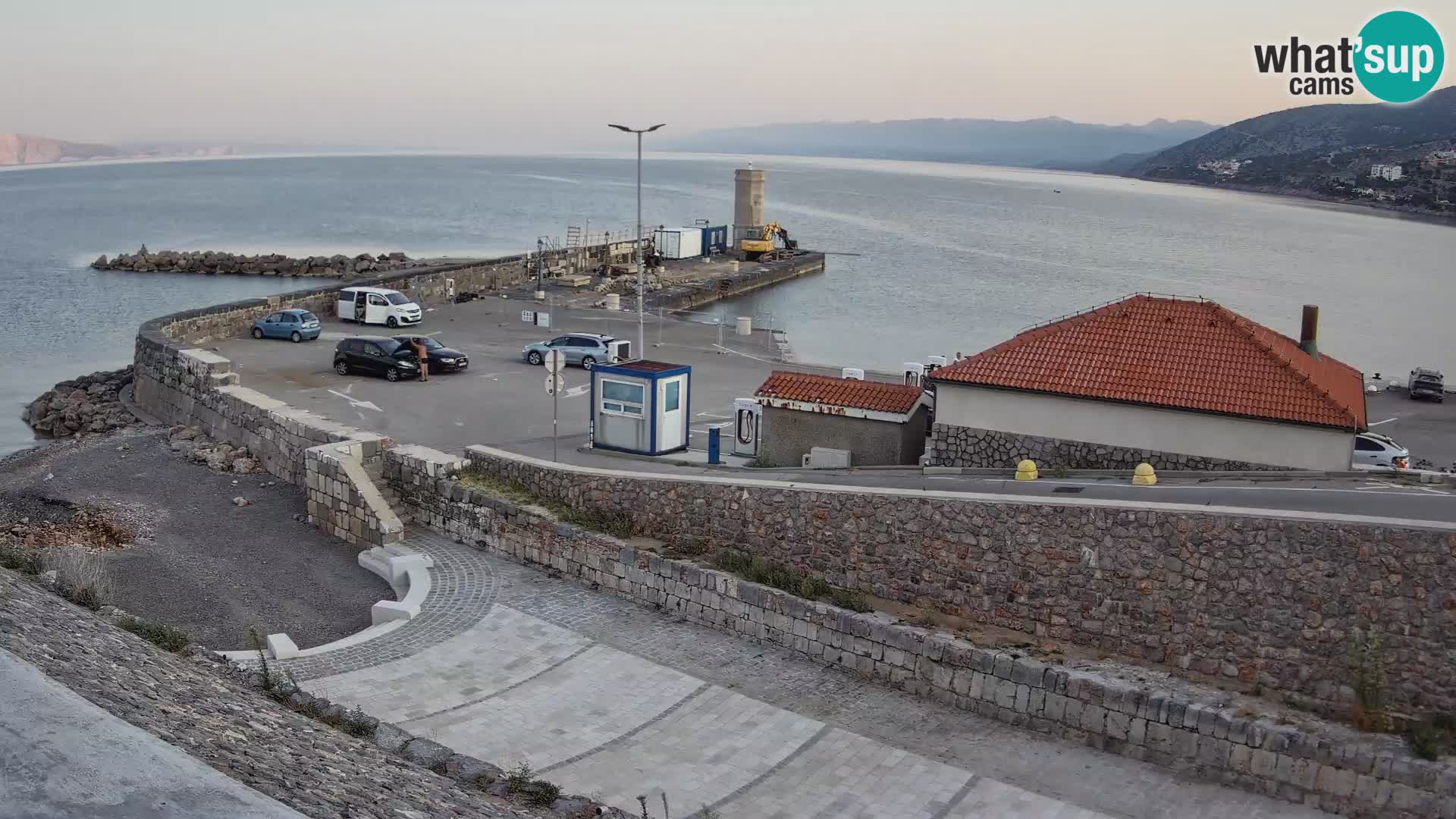 Webcam puerto de Senj – Rompeolas y faro en directo