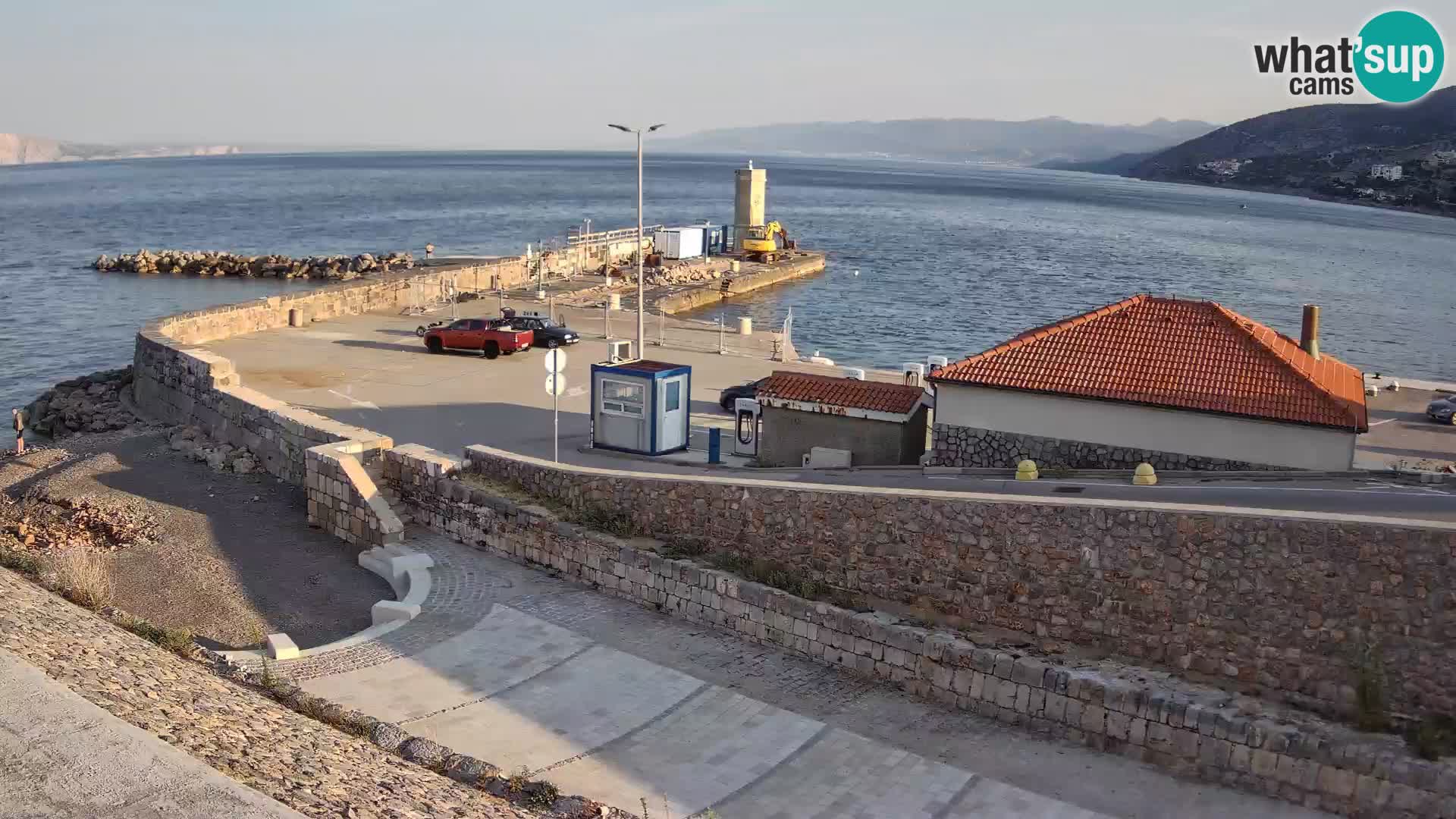 Webcam puerto de Senj – Rompeolas y faro en directo